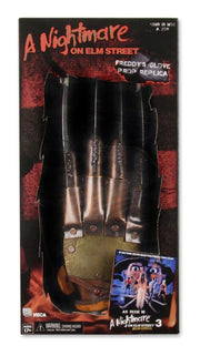 Gant de Freddy Krueger - Les Griffes de la Nuit 3 en cuir synthétique et métal à l’échelle 1/1
