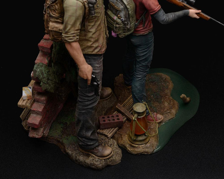 Preco - The Last of Us - Statuettes PVC 1/9 Joel & Ellie 22cm - Artist Deluxe
